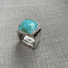 Load image into Gallery viewer, Turquoise Ring ,Sterling Silver Turquoise Ring,Square Gemstone Ring,Hammered Turquoise Ring,- Topaz Jewelry