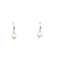 Load image into Gallery viewer, Pearl Earrings,Classic Pearl Earrings,Leaverback Pearl Earrings,Topaz Jewelry
