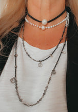 Load image into Gallery viewer, Black Choker, Pearl Choker,Topaz Jewelry
