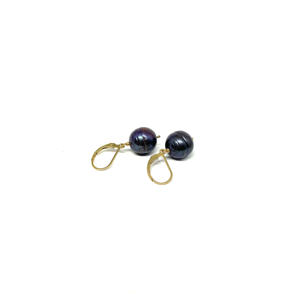 Dark Grey Pearl Earrings,Gold Filled Lever back,Topaz Jewelry