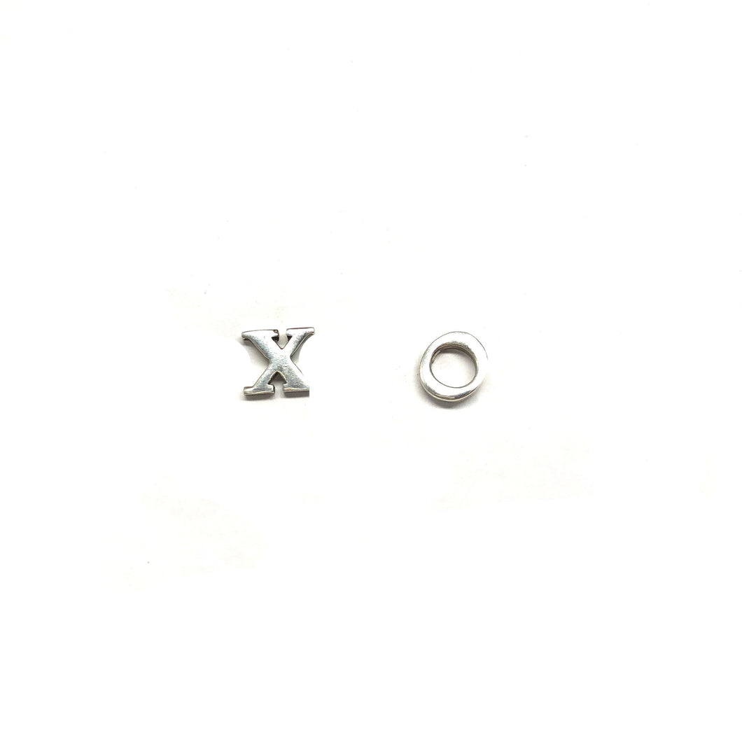 XO Stud Earrings - Topaz Jewelry